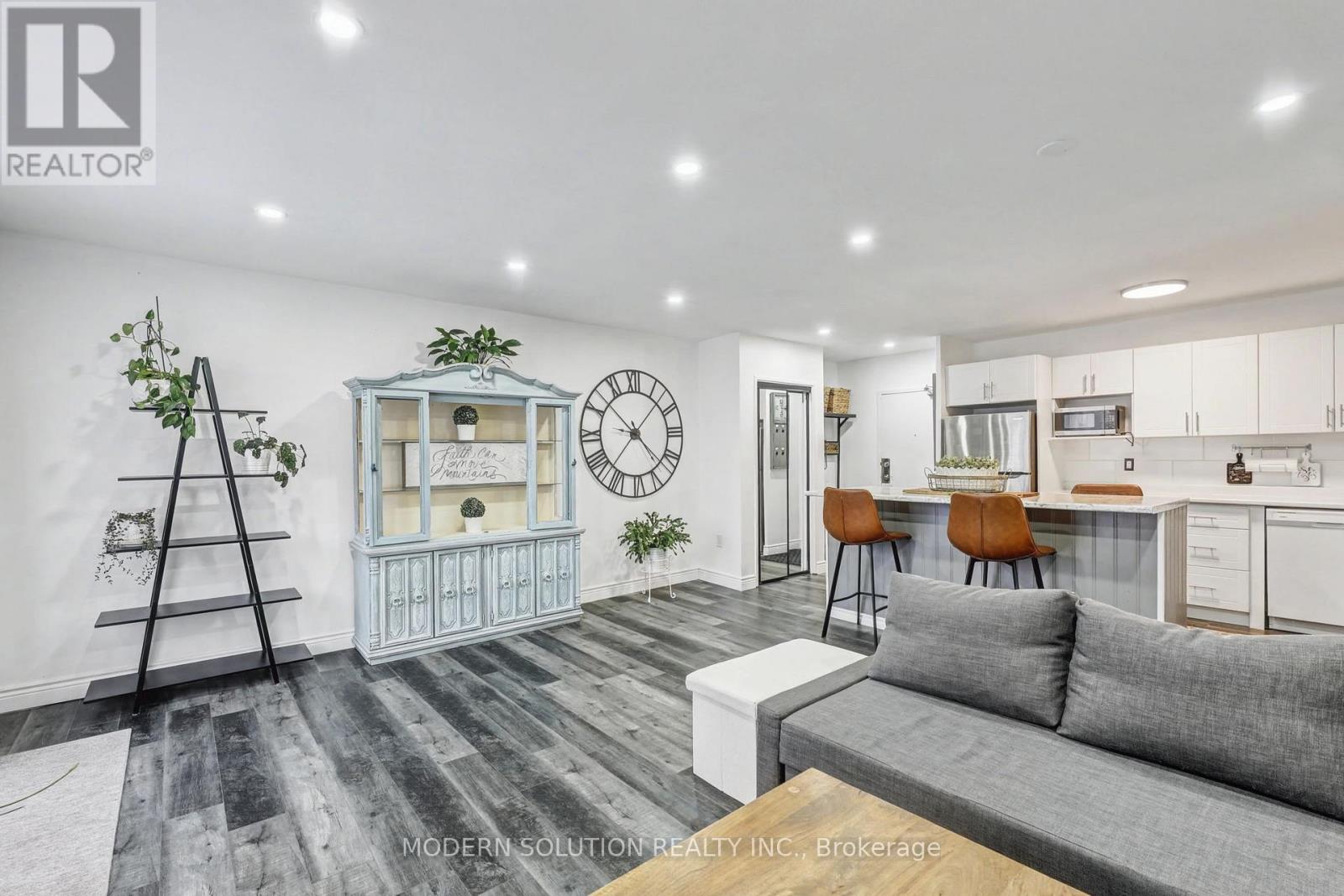 308 - 563 Mornington Avenue, London East, Ontario  N5Y 4T8 - Photo 2 - X12998706