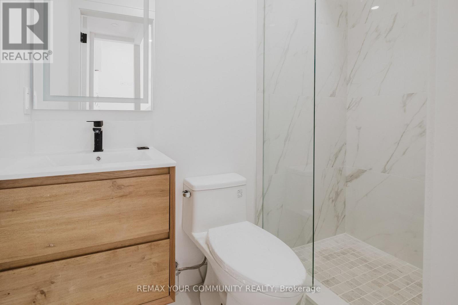 360 Woodmount Avenue, Toronto, Ontario  M4C 4A5 - Photo 37 - E12998646