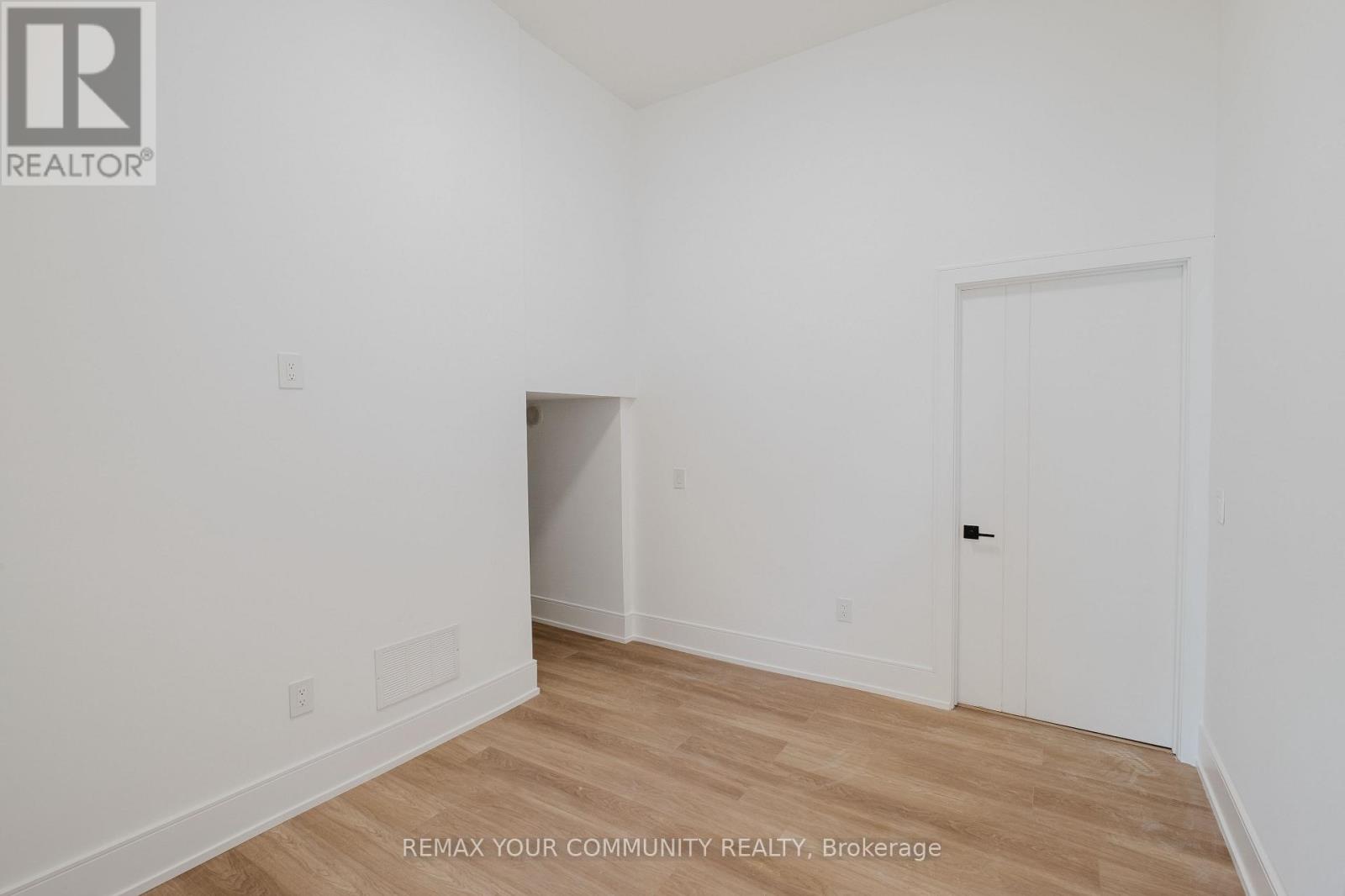 360 Woodmount Avenue, Toronto, Ontario  M4C 4A5 - Photo 42 - E12998646