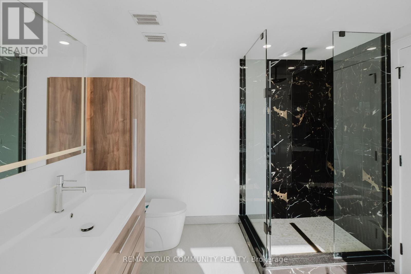 360 Woodmount Avenue, Toronto, Ontario  M4C 4A5 - Photo 32 - E12998646