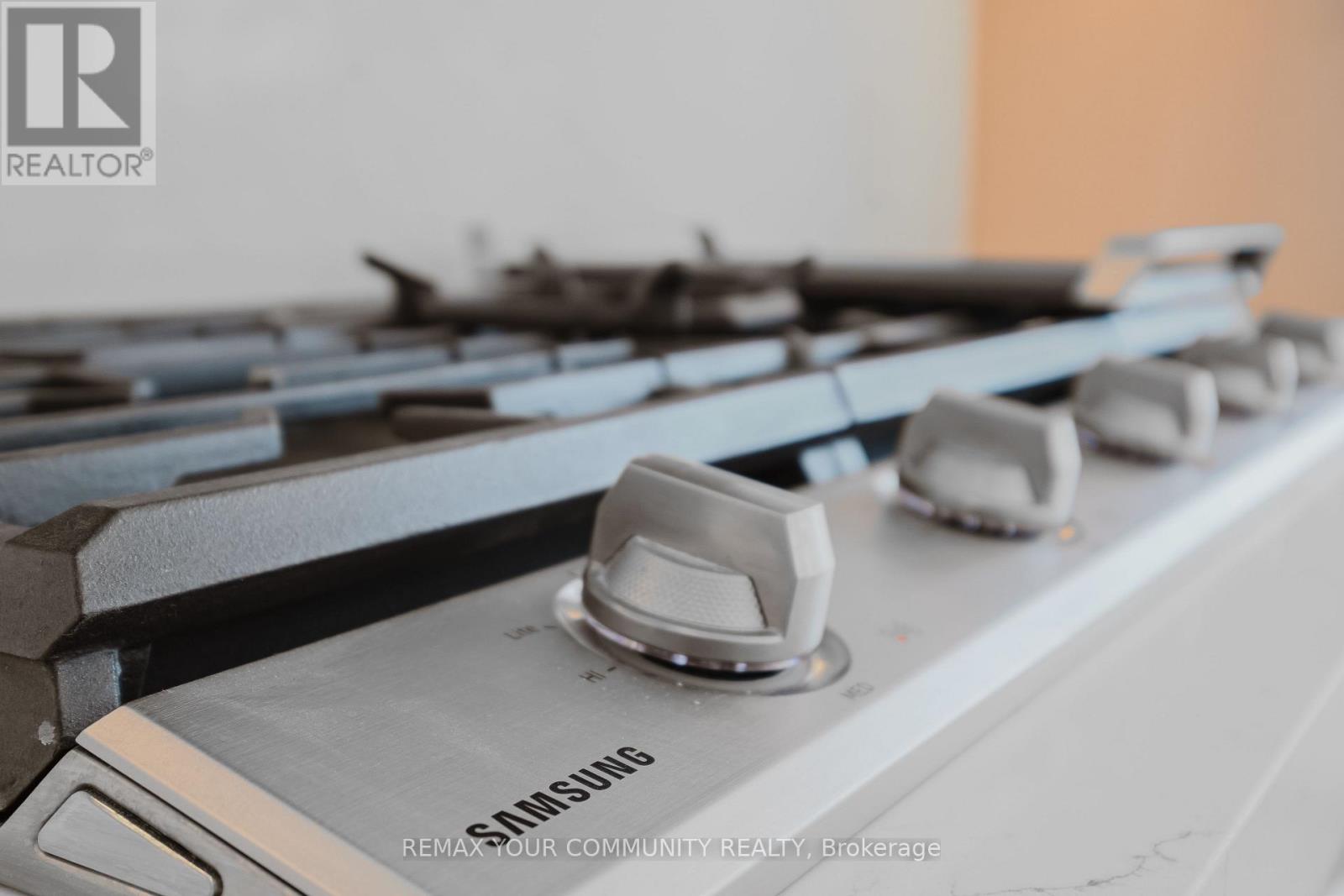 360 Woodmount Avenue, Toronto, Ontario  M4C 4A5 - Photo 21 - E12998646