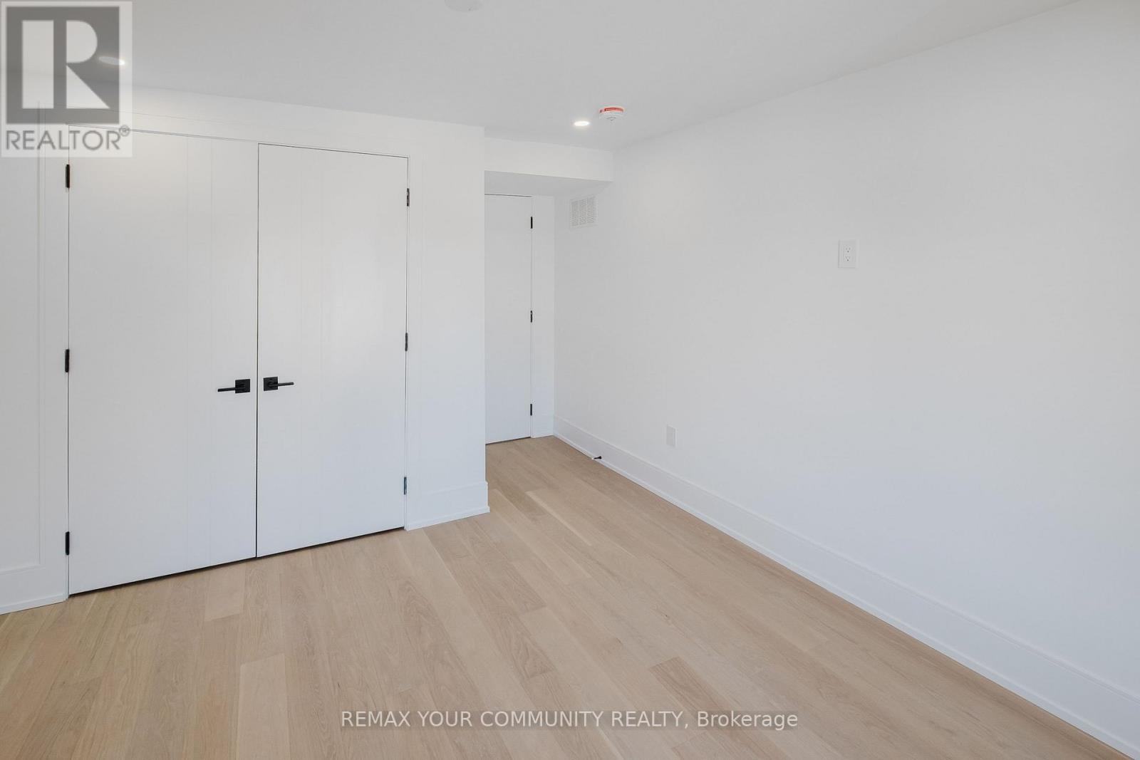 360 Woodmount Avenue, Toronto, Ontario  M4C 4A5 - Photo 25 - E12998646