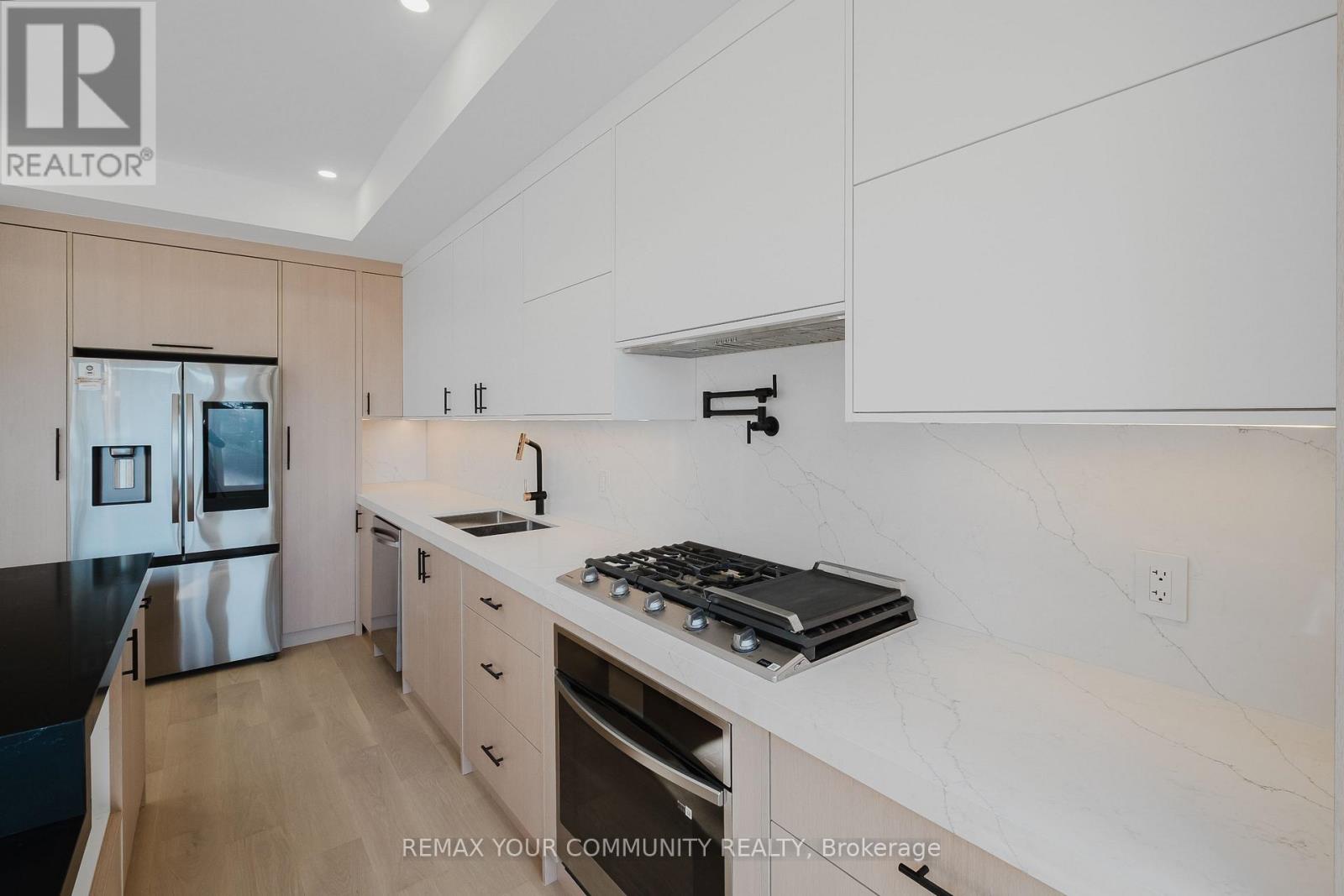 360 Woodmount Avenue, Toronto, Ontario  M4C 4A5 - Photo 18 - E12998646