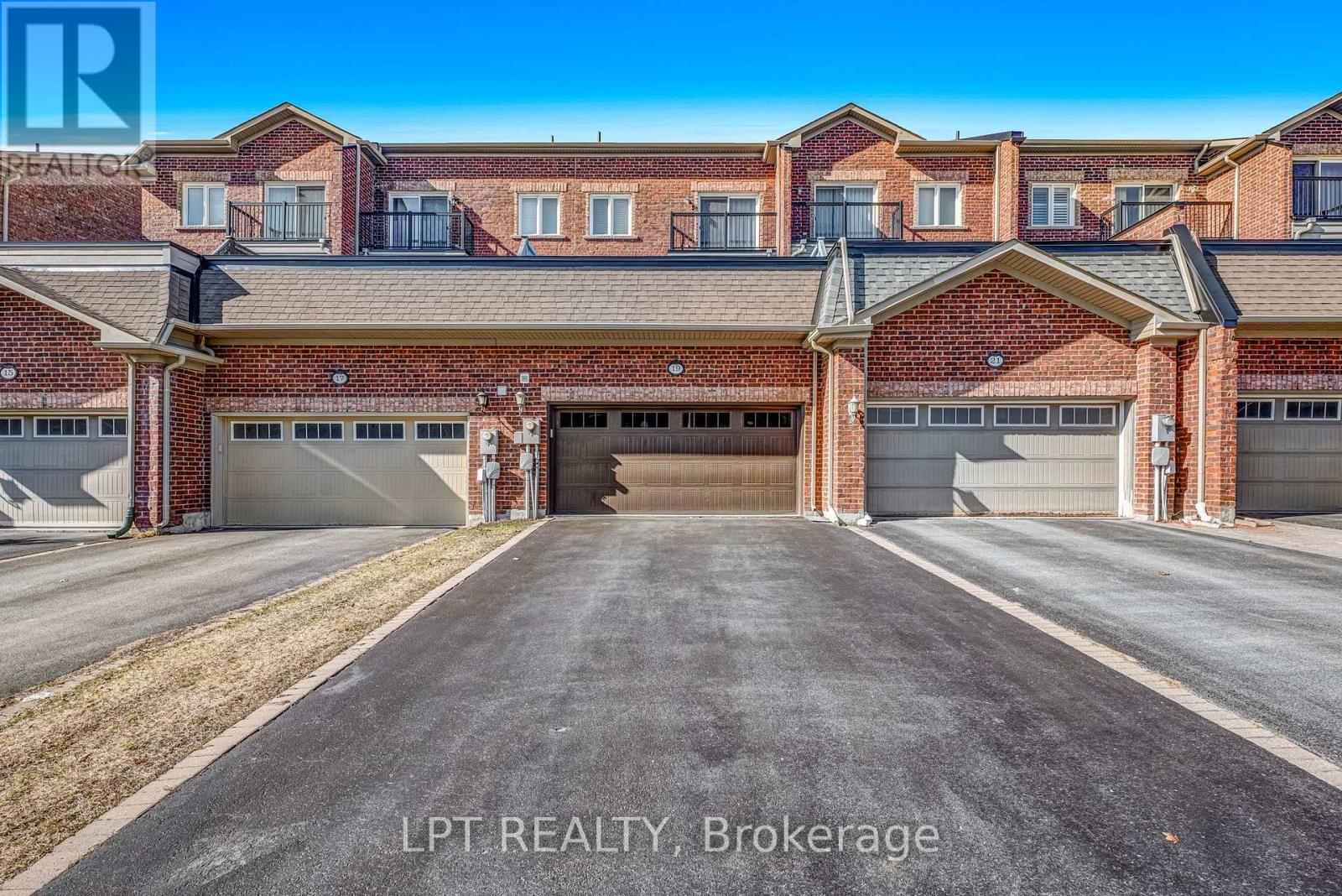 19 EARNSHAW DRIVE, Markham, Ontario