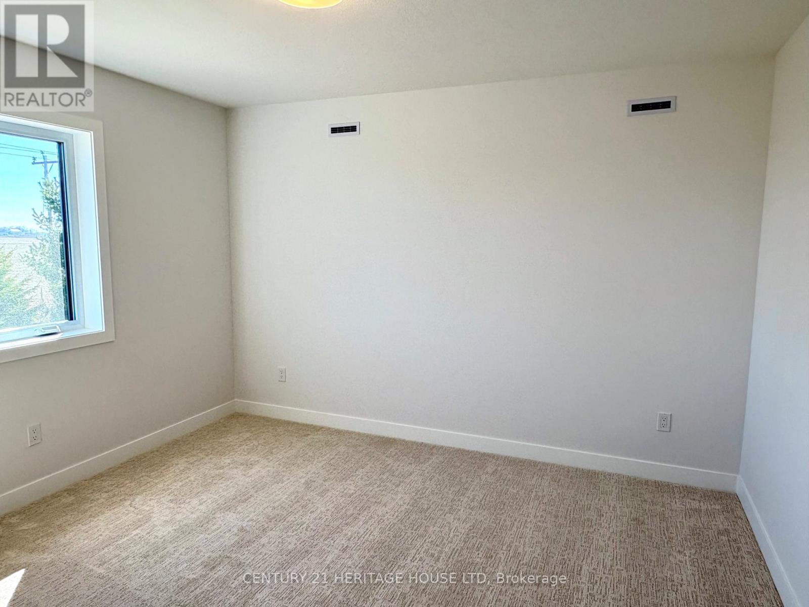 115 Styles Drive, St. Thomas, Ontario  N5R 0N8 - Photo 10 - X12848856