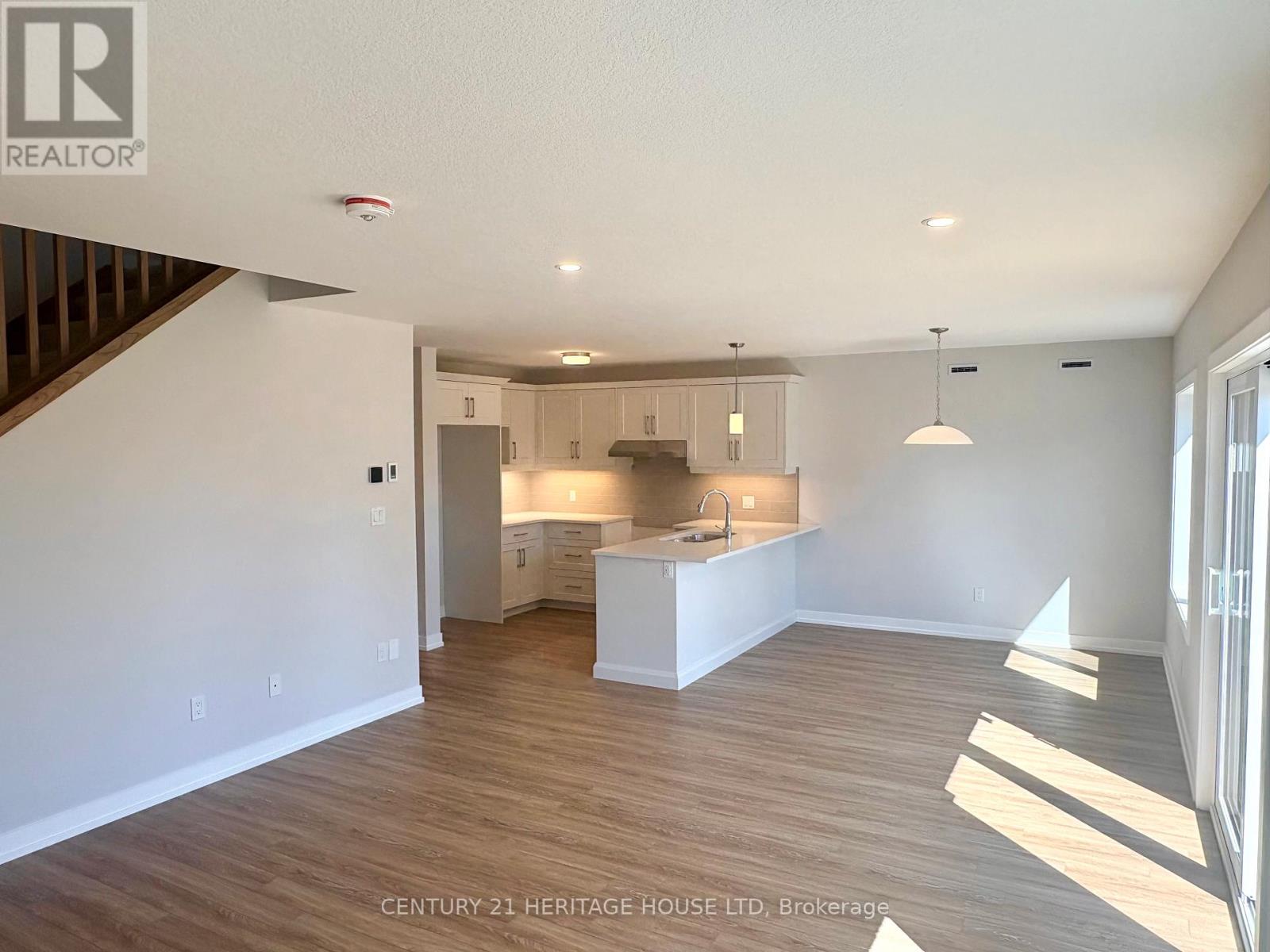 115 Styles Drive, St. Thomas, Ontario  N5R 0N8 - Photo 8 - X12848856