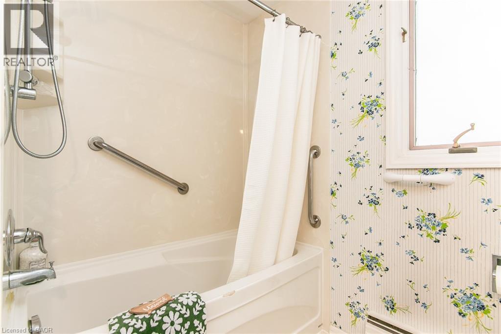 198 Ashcroft Place, Waterloo, Ontario  N2J 3M6 - Photo 39 - 40808000