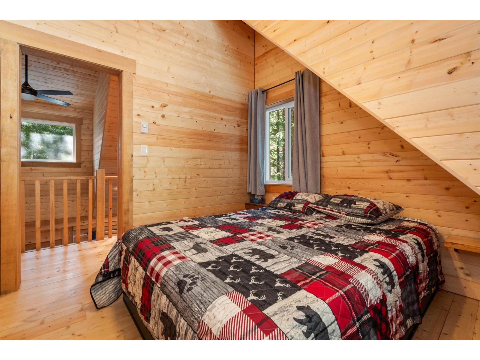 H68 Strawberry Lane, Sunshine Valley, Sunshine Valley, British Columbia  V0X 1L5 - Photo 12 - R3111156