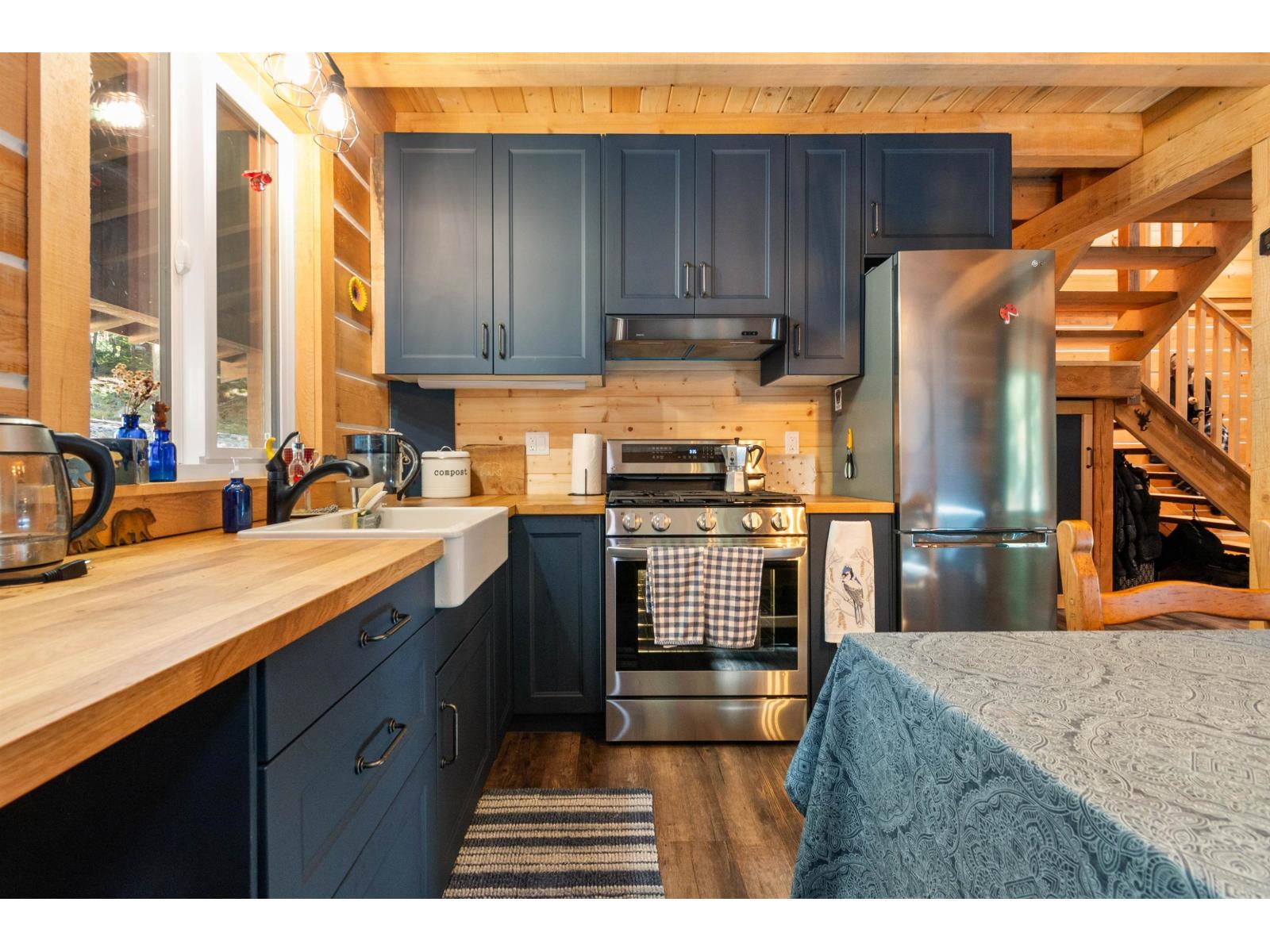 H68 Strawberry Lane, Sunshine Valley, Sunshine Valley, British Columbia  V0X 1L5 - Photo 6 - R3111156