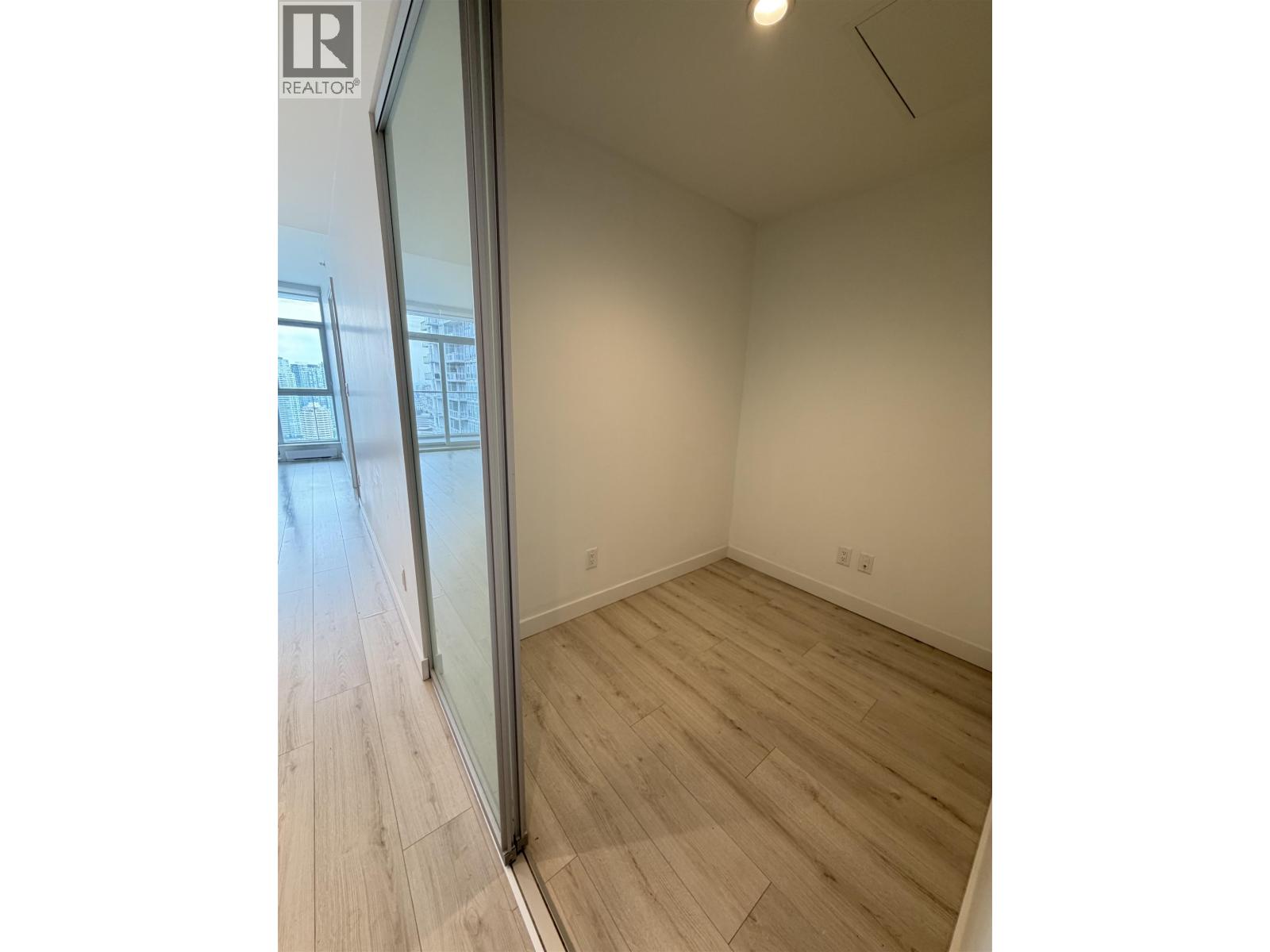 3008 6080 Mckay Avenue, Burnaby, British Columbia V5H 0J4 - Photo 10 - R3110032