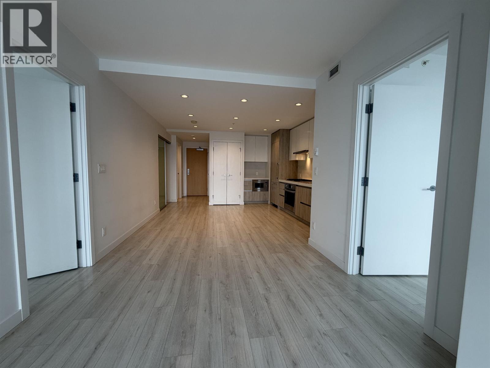 3008 6080 Mckay Avenue, Burnaby, British Columbia V5H 0J4 - Photo 1 - R3110032