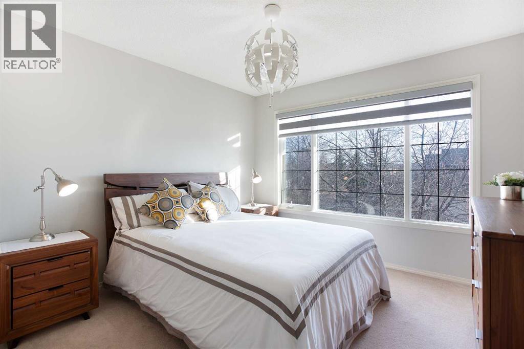 90 Discovery Ridge Road Sw, Calgary, Alberta  T3H 4R4 - Photo 34 - A2293743