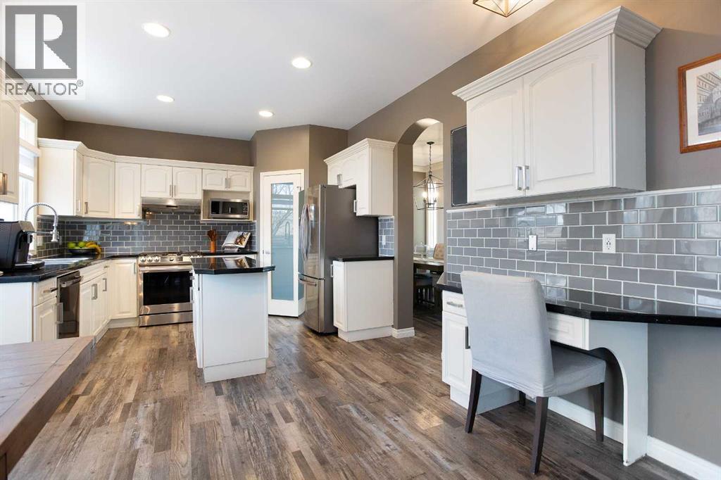 90 Discovery Ridge Road Sw, Calgary, Alberta  T3H 4R4 - Photo 15 - A2293743