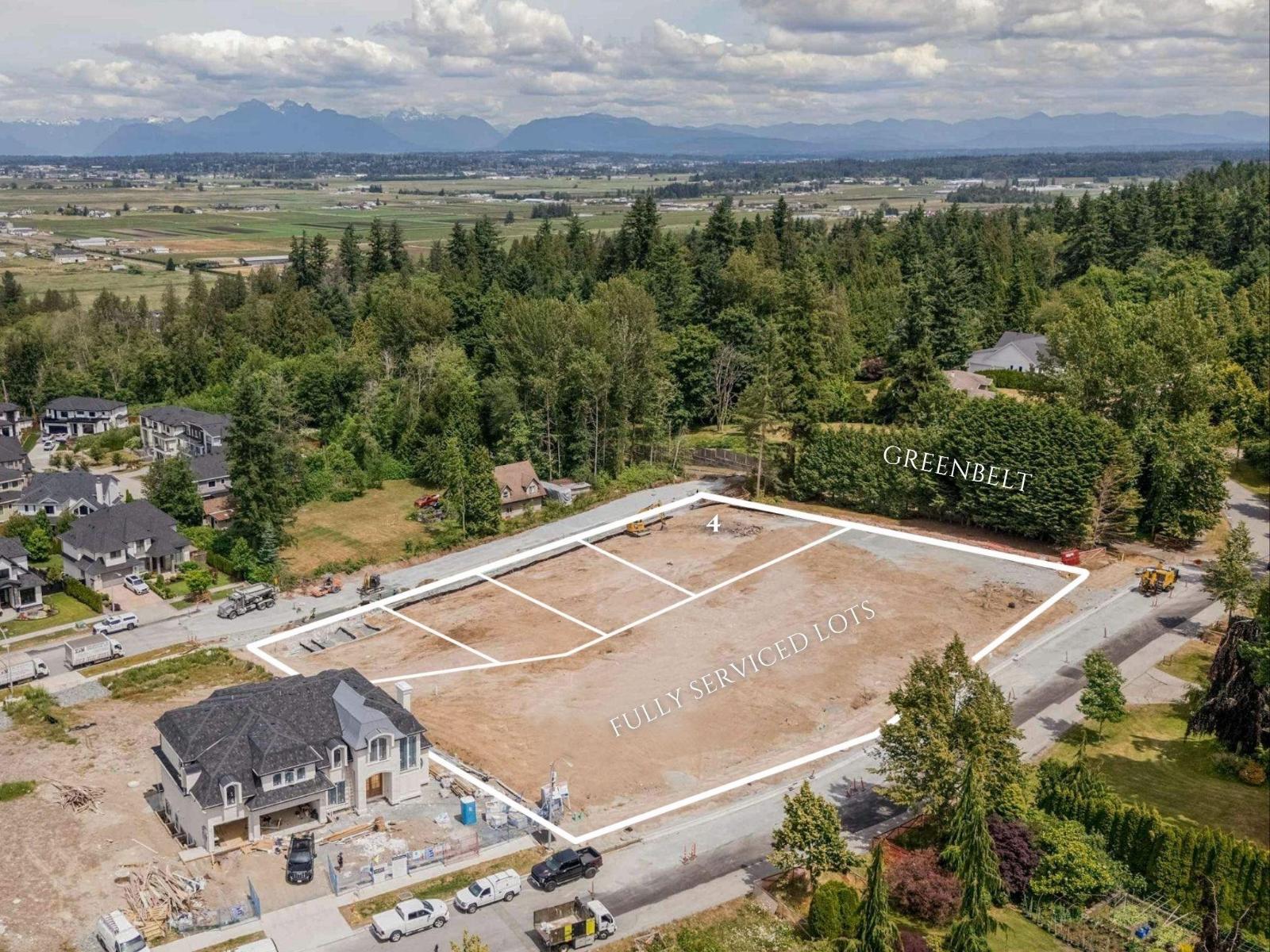 16592 28a Avenue, Surrey, British Columbia  V3Z 0A9 - Photo 2 - R3111379