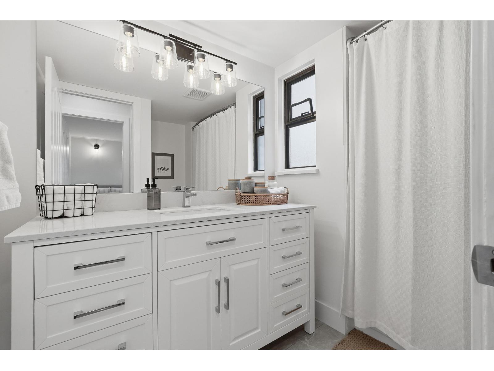 301 15041 Prospect Avenue, White Rock, British Columbia  V4B 2B5 - Photo 28 - R3111448