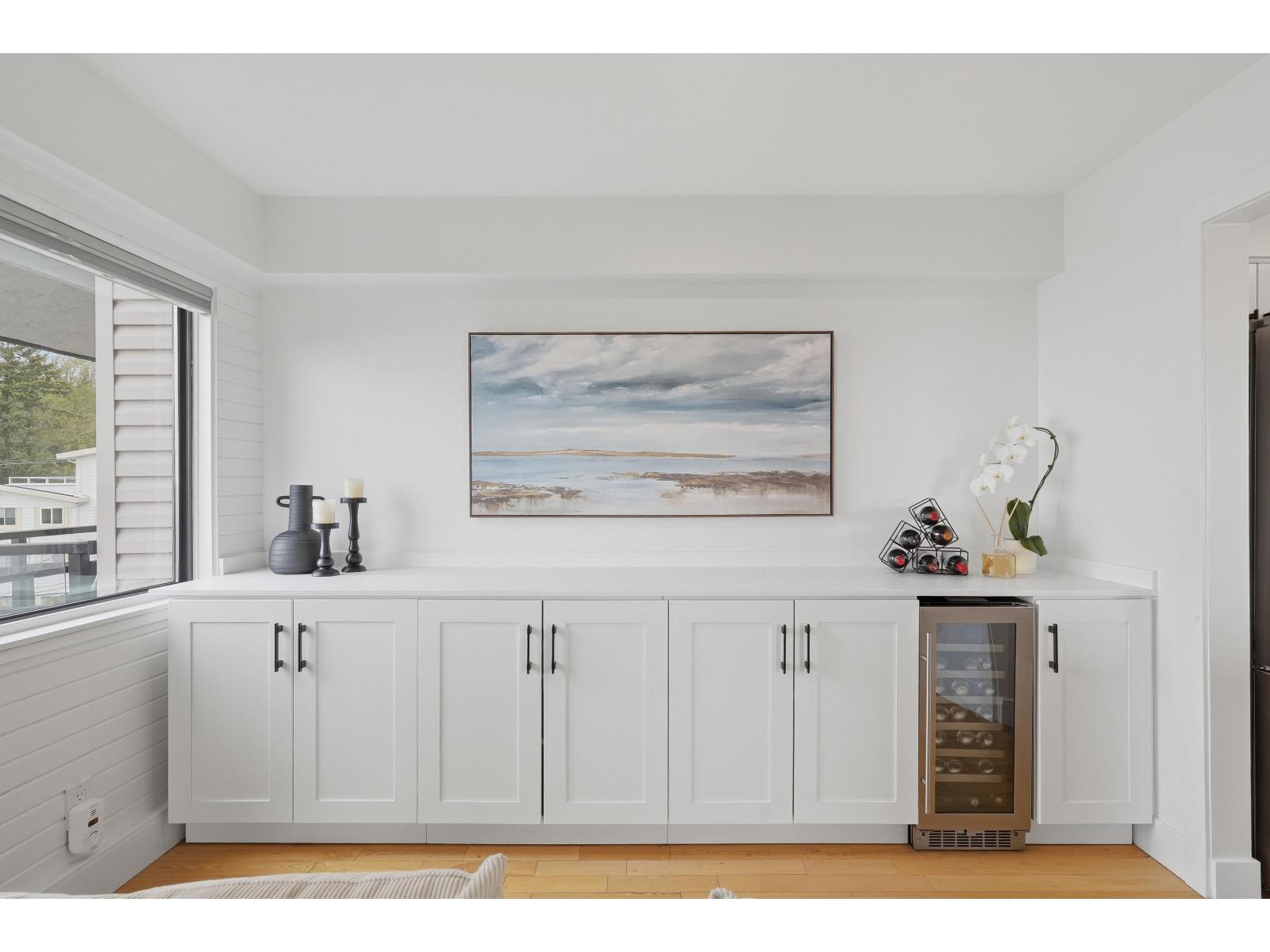 301 15041 Prospect Avenue, White Rock, British Columbia  V4B 2B5 - Photo 5 - R3111448