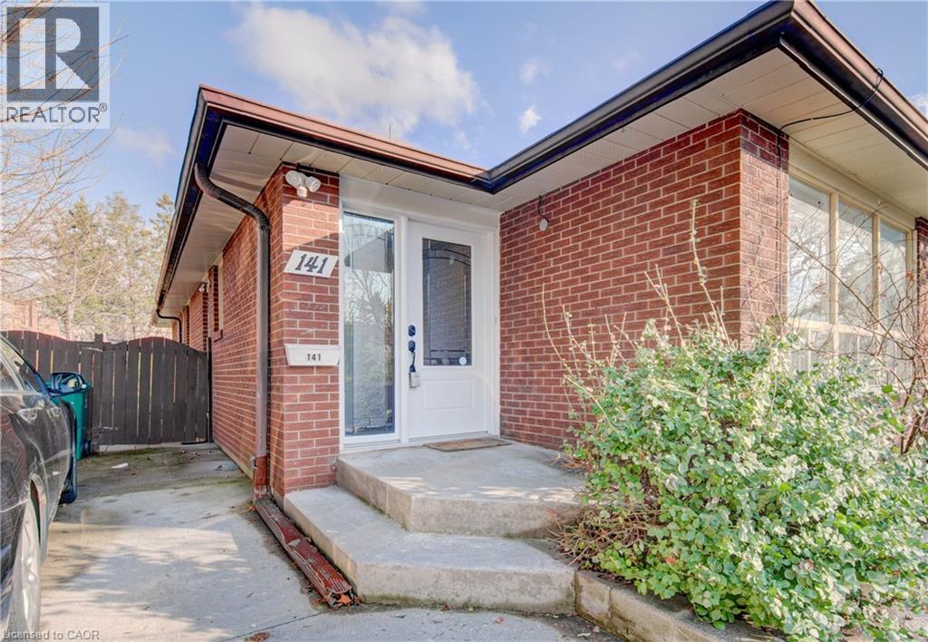 141 Mooregate Crescent, Kitchener, Ontario  N2M 2E9 - Photo 5 - 40815113