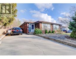 141 MOOREGATE Crescent, kitchener, Ontario