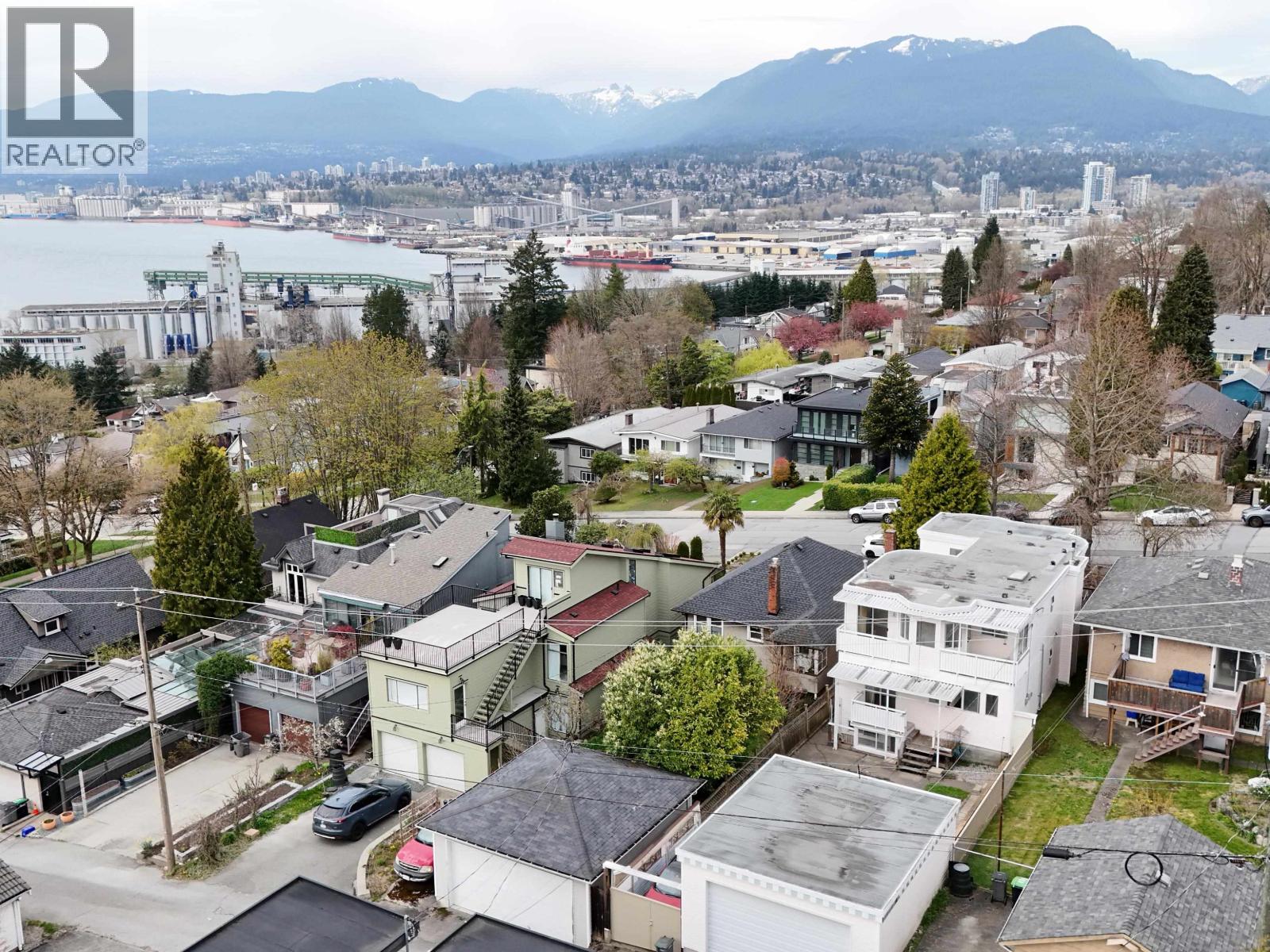 3624 Cambridge Street, Vancouver, British Columbia  V5K 1M6 - Photo 24 - R3111085