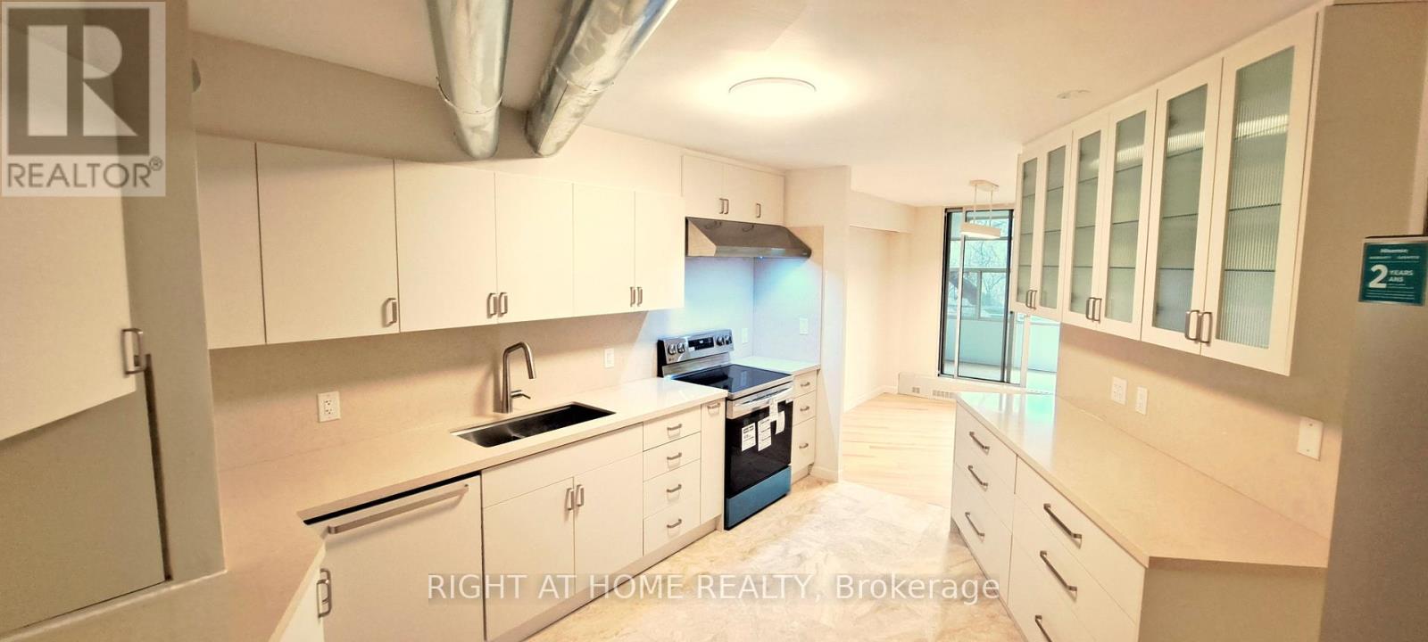 3 (R1-3) - 60 Pavane Linkway, Toronto, Ontario  M3C 1A1 - Photo 10 - C12998738