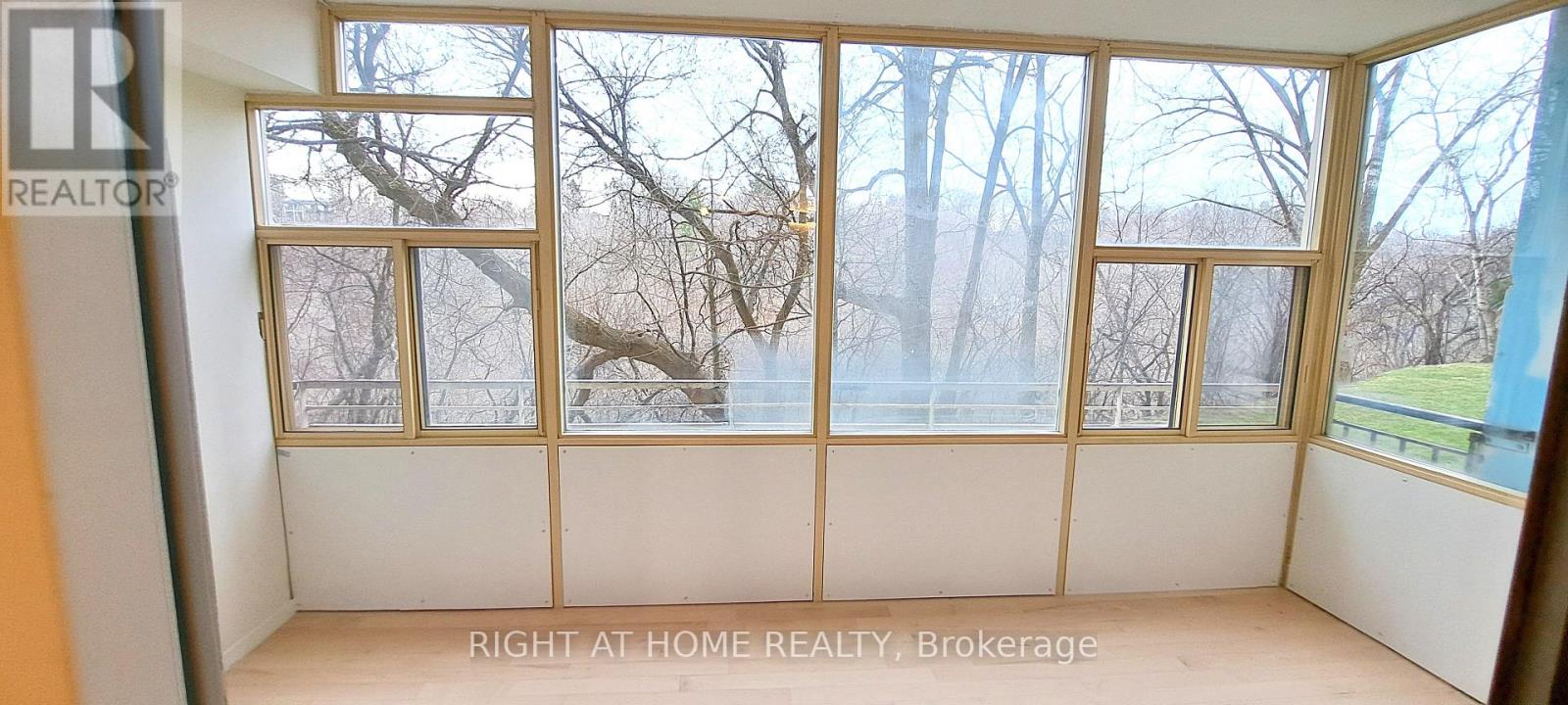 3 (R1-3) - 60 Pavane Linkway, Toronto, Ontario  M3C 1A1 - Photo 11 - C12998738