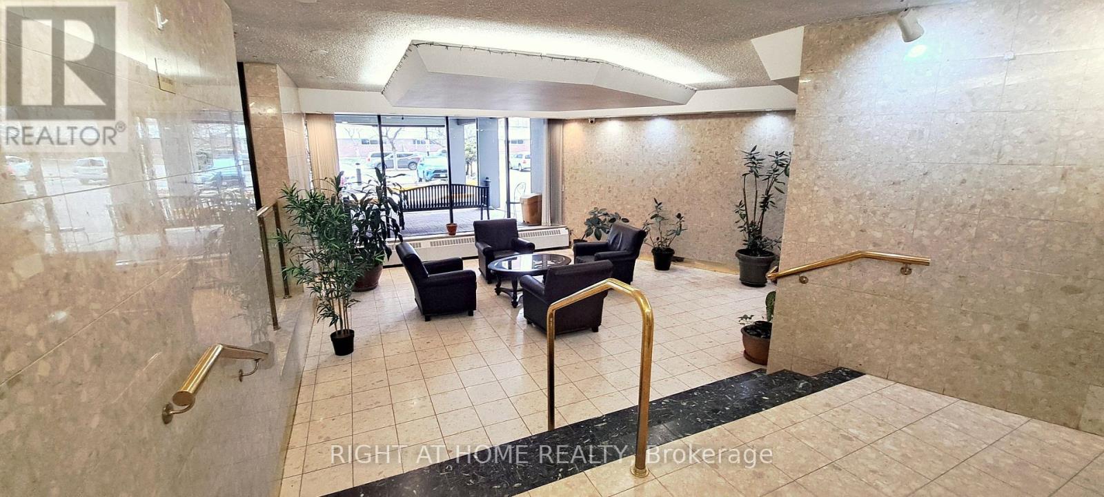 3 (R1-3) - 60 Pavane Linkway, Toronto, Ontario  M3C 1A1 - Photo 2 - C12998738