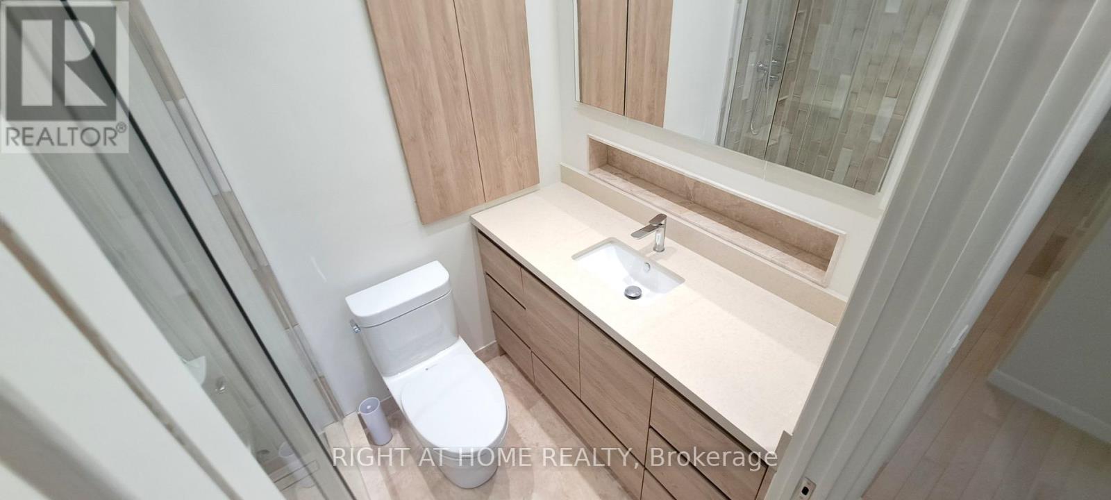 3 (R1-3) - 60 Pavane Linkway, Toronto, Ontario  M3C 1A1 - Photo 22 - C12998738