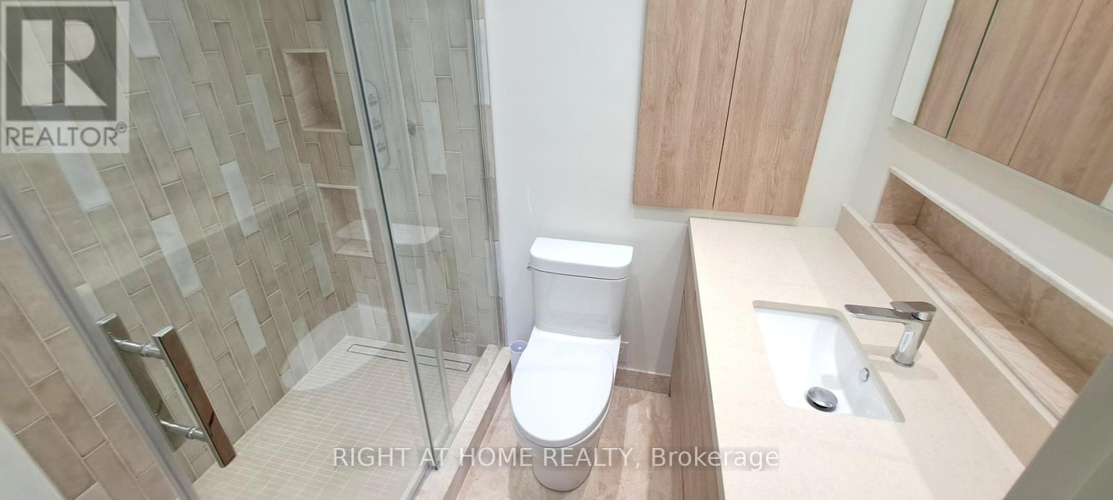 3 (R1-3) - 60 Pavane Linkway, Toronto, Ontario  M3C 1A1 - Photo 23 - C12998738