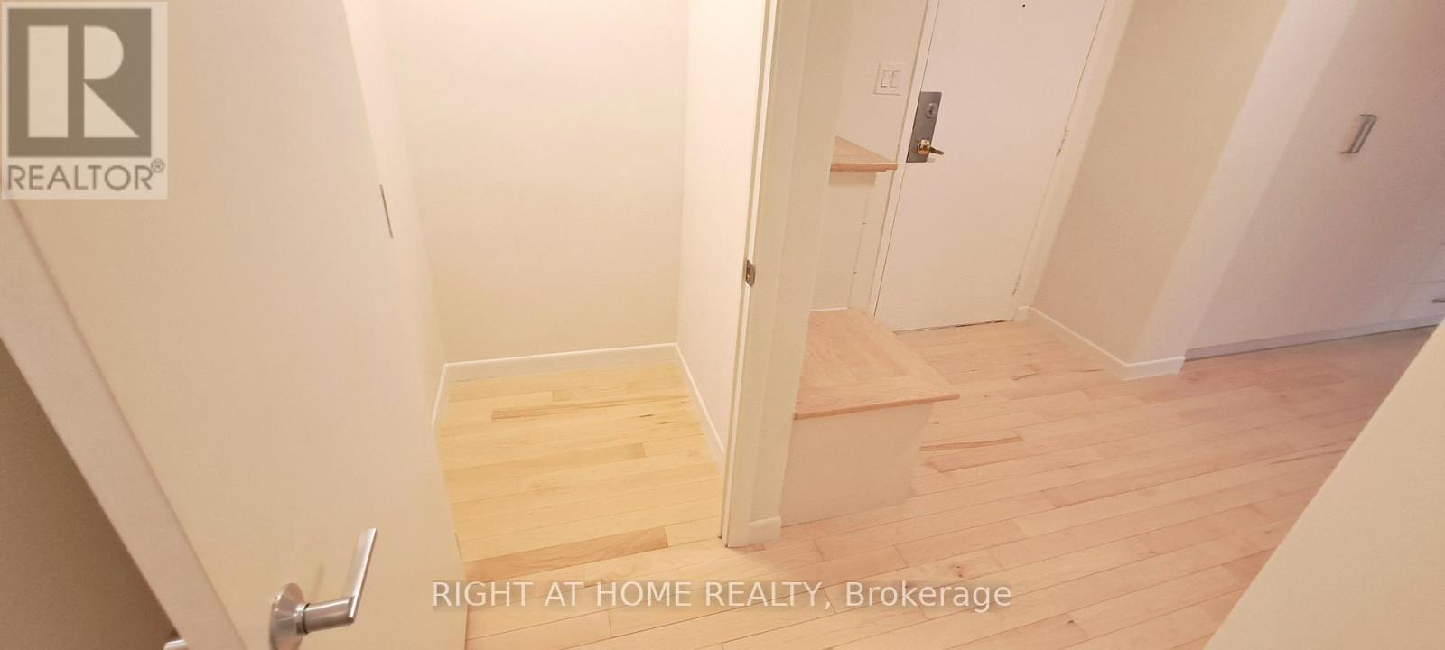 3 (R1-3) - 60 Pavane Linkway, Toronto, Ontario  M3C 1A1 - Photo 25 - C12998738