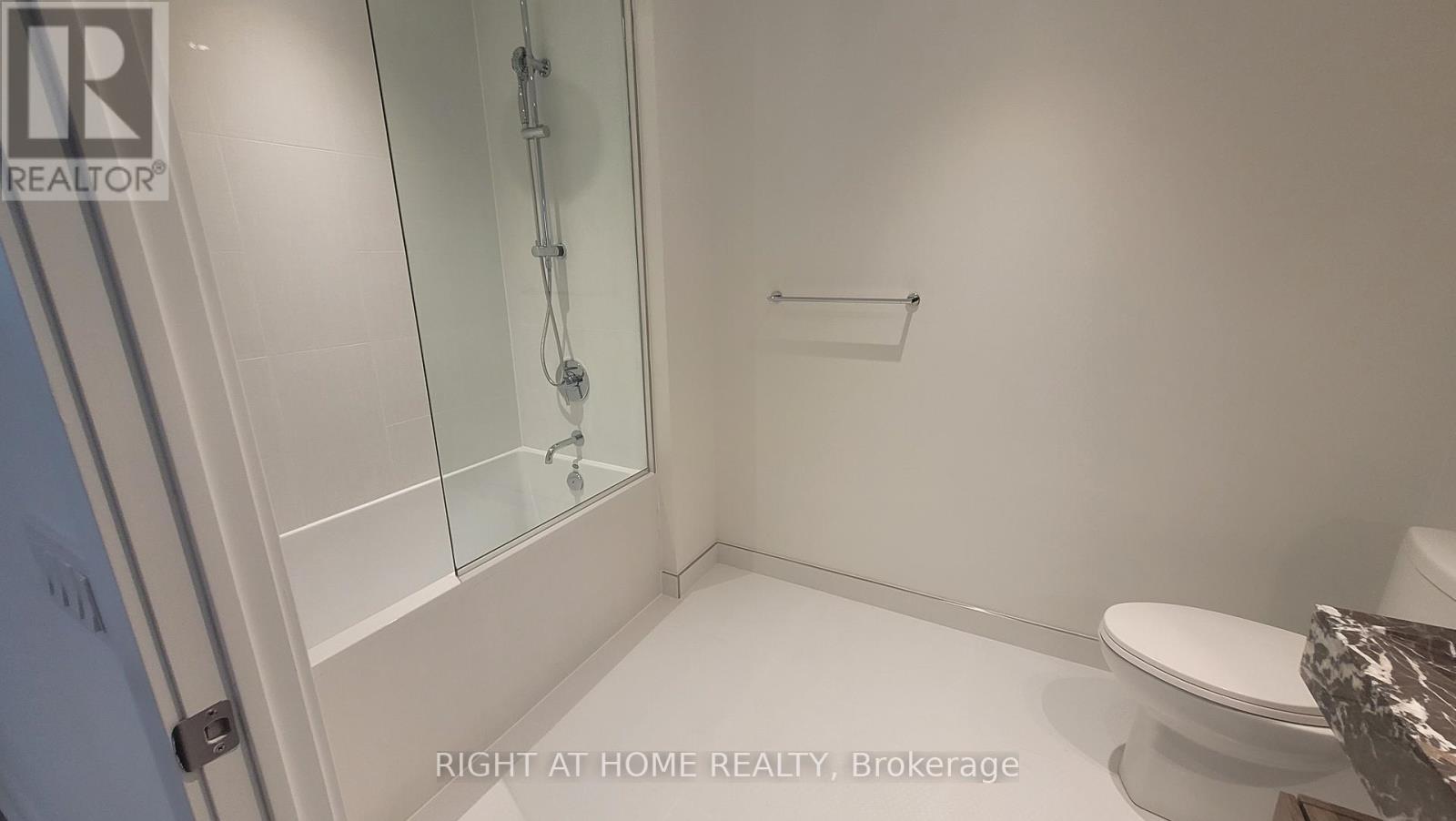 3603 - 11 Yorkville Avenue, Toronto, Ontario  M4W 1L2 - Photo 15 - C12998766