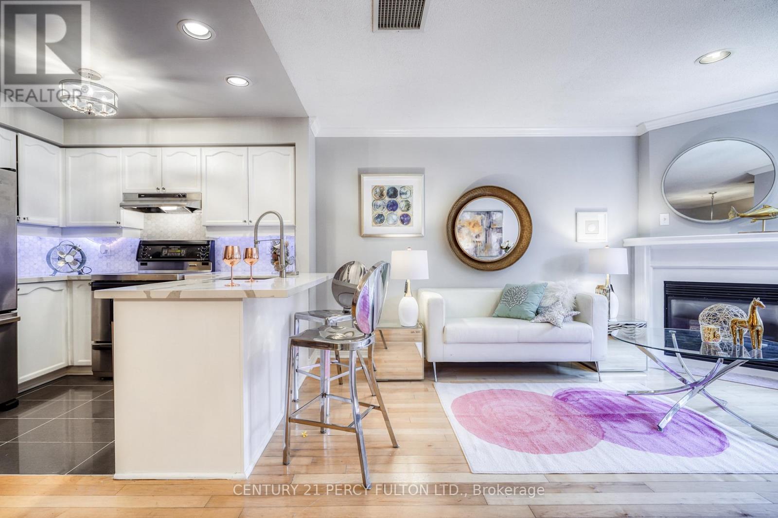 Th22 - 232 St George Street N, Toronto, Ontario  M5R 2N5 - Photo 8 - C12998806