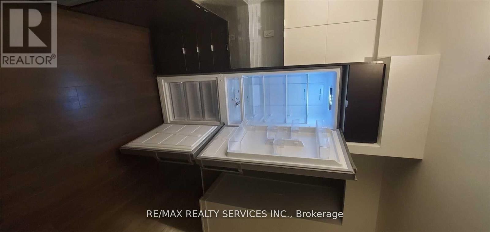 906 - 120 Varna Drive, Toronto, Ontario  M6A 2M1 - Photo 11 - C12998824