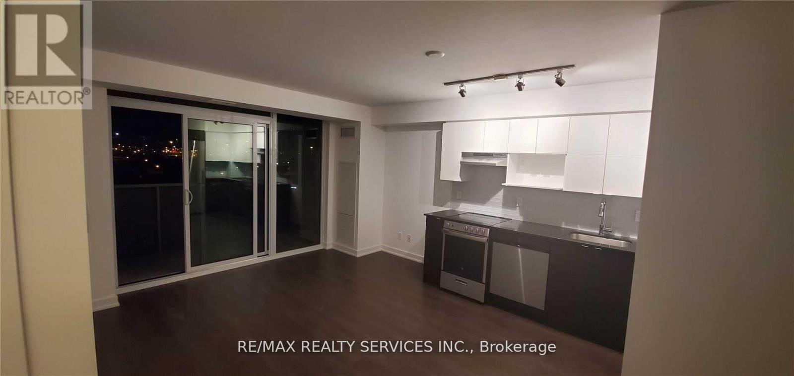 906 - 120 Varna Drive, Toronto, Ontario  M6A 2M1 - Photo 7 - C12998824