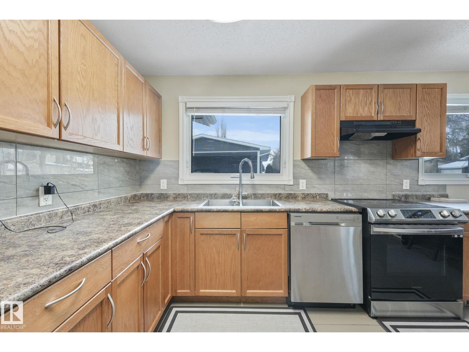 2 Scarboro Pl, St. Albert, Alberta  T8N 0H8 - Photo 13 - E4482250