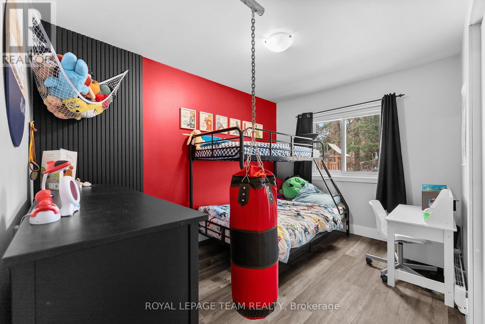 25 Frontenac Crescent, Deep River, Ontario K0J 1P0 - Photo 28 - X12998834