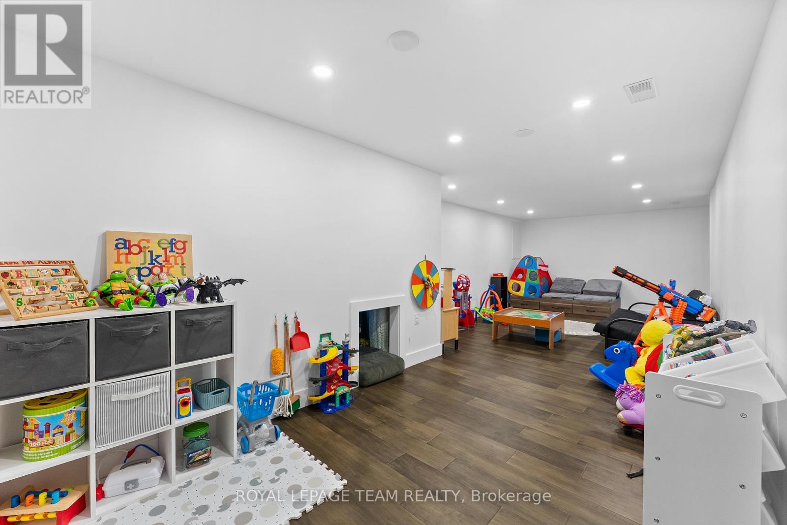 25 Frontenac Crescent, Deep River, Ontario K0J 1P0 - Photo 31 - X12998834