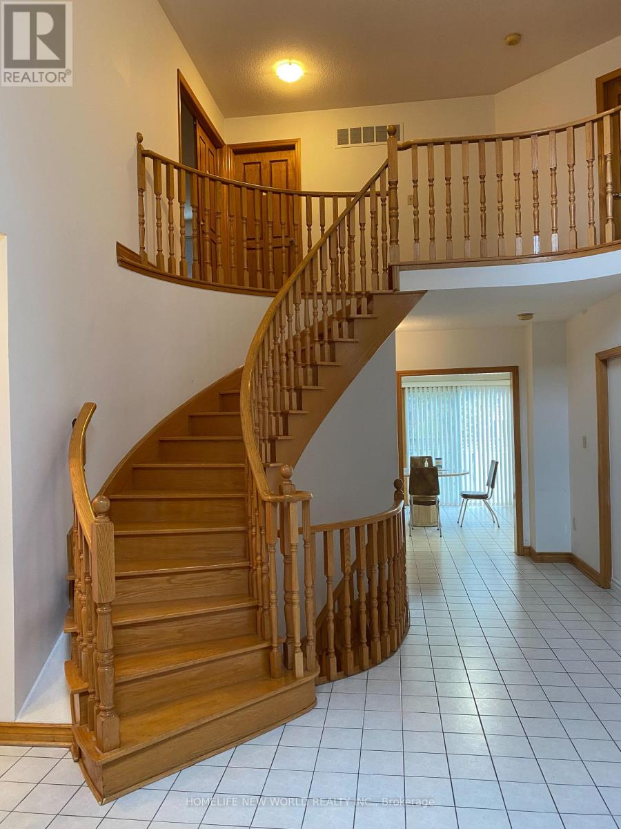 81 Dalmatian Crescent, Toronto, Ontario  M1C 4W8 - Photo 5 - E12998734