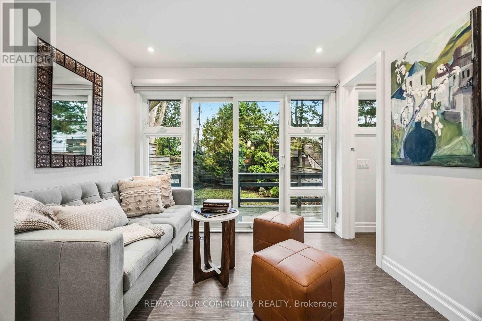 154 Riverdale Avenue, Toronto, Ontario  M4K 1C3 - Photo 17 - E12998736