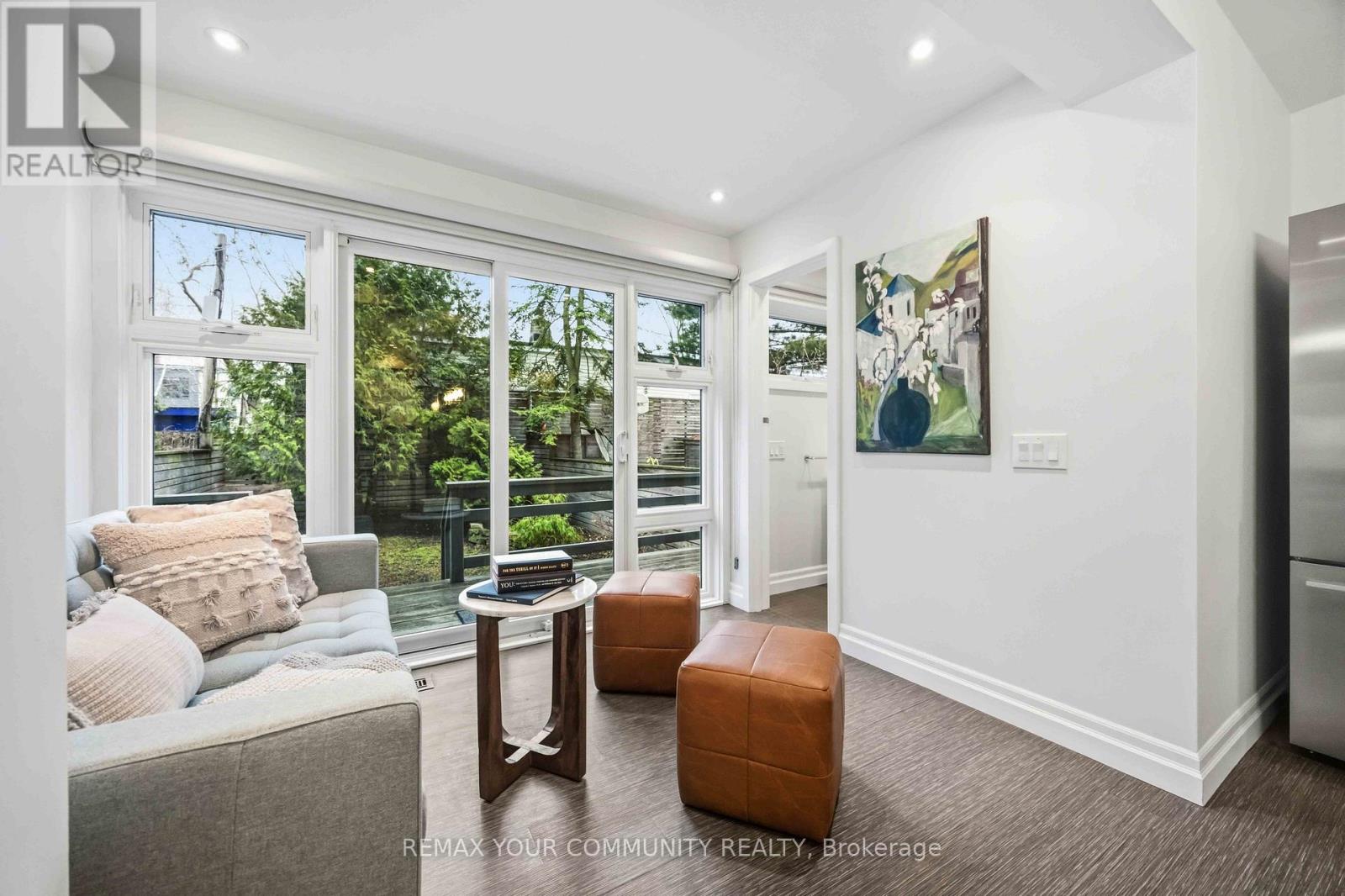 154 Riverdale Avenue, Toronto, Ontario  M4K 1C3 - Photo 18 - E12998736