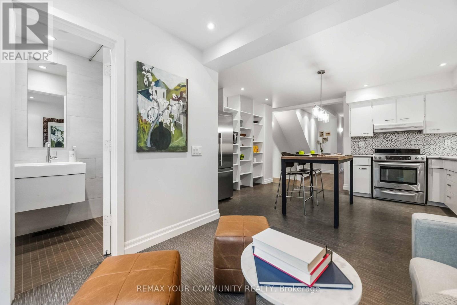 154 Riverdale Avenue, Toronto, Ontario  M4K 1C3 - Photo 20 - E12998736