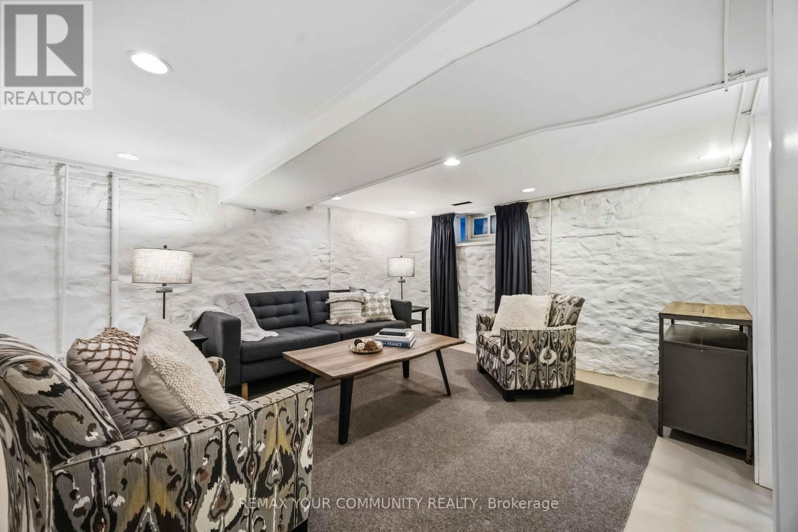 154 Riverdale Avenue, Toronto, Ontario  M4K 1C3 - Photo 35 - E12998736