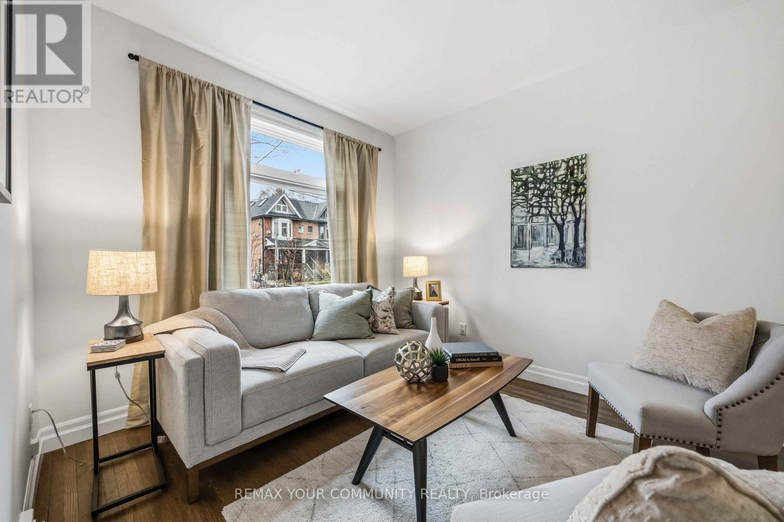 154 Riverdale Avenue, Toronto, Ontario  M4K 1C3 - Photo 5 - E12998736