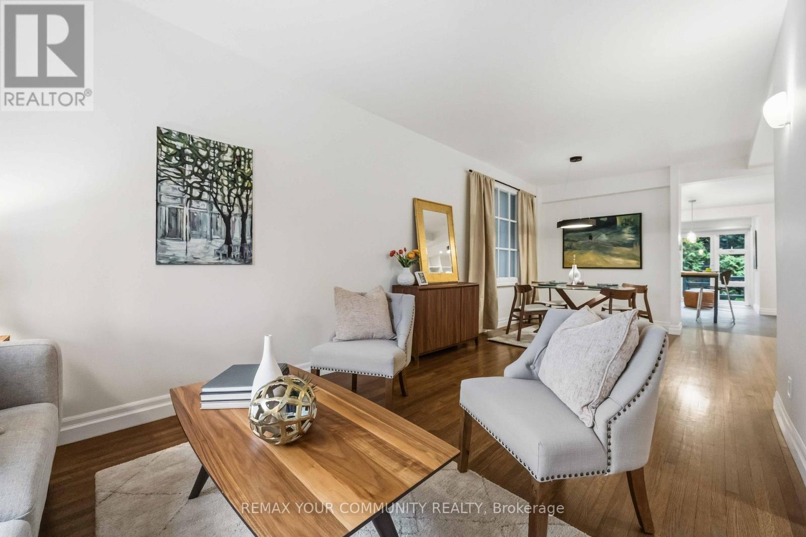 154 Riverdale Avenue, Toronto, Ontario  M4K 1C3 - Photo 6 - E12998736