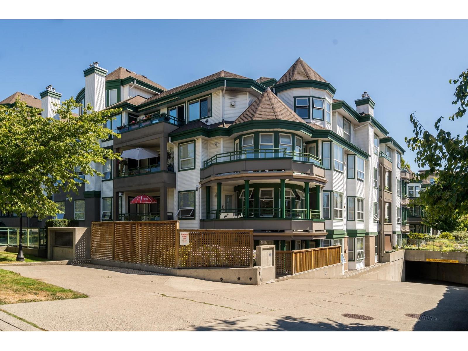207 1576 MERKLIN STREET, White Rock, British Columbia