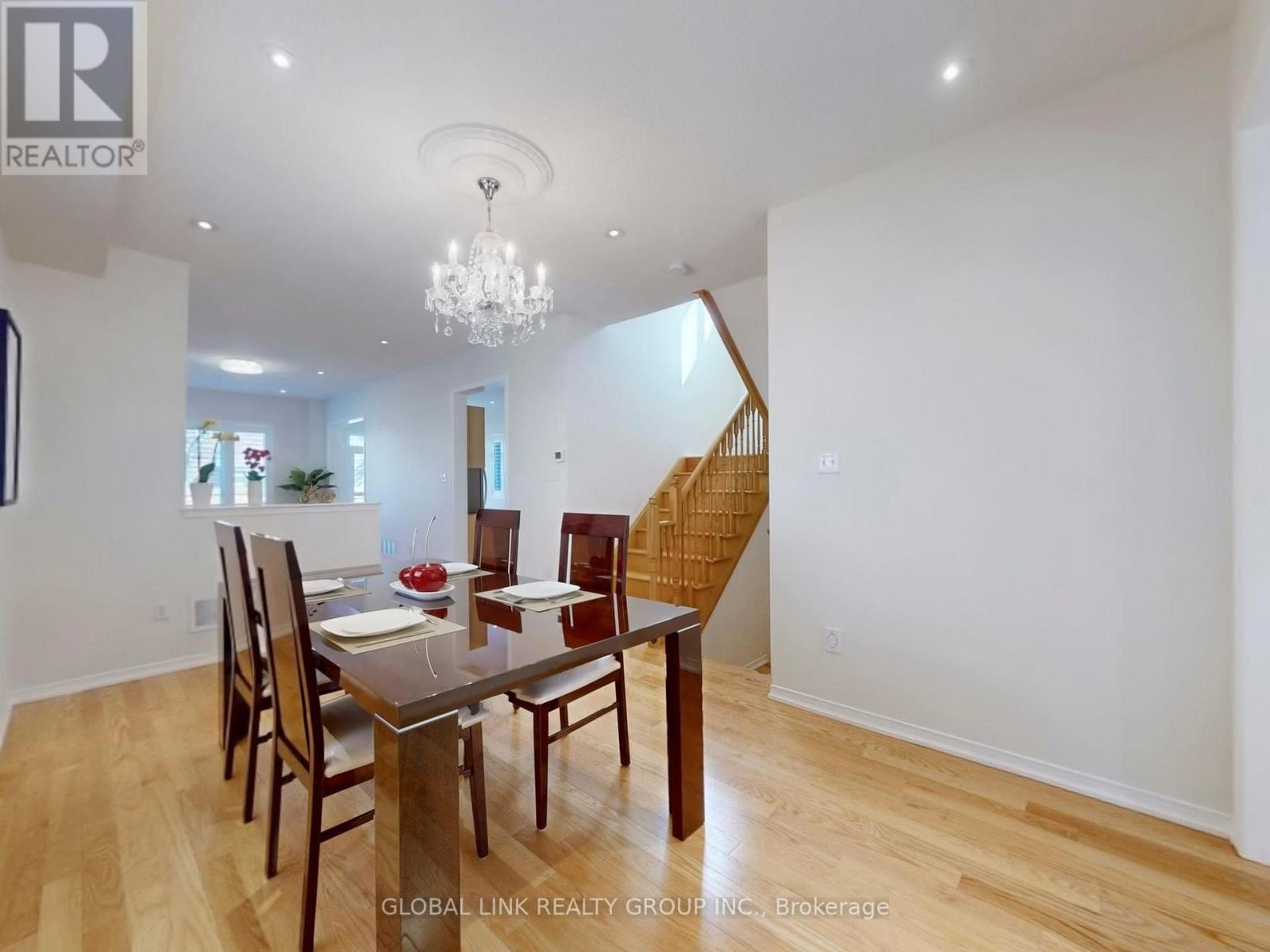 98 Wilf Morden Road, Whitchurch-Stouffville, Ontario  L4A 0K1 - Photo 14 - N12998740