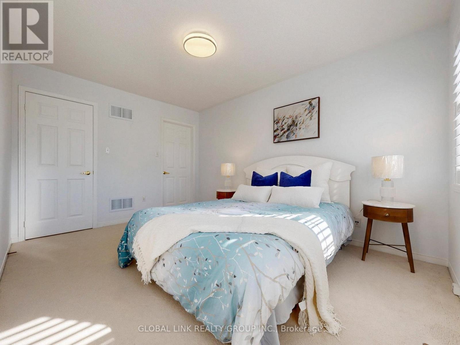 98 Wilf Morden Road, Whitchurch-Stouffville, Ontario  L4A 0K1 - Photo 34 - N12998740