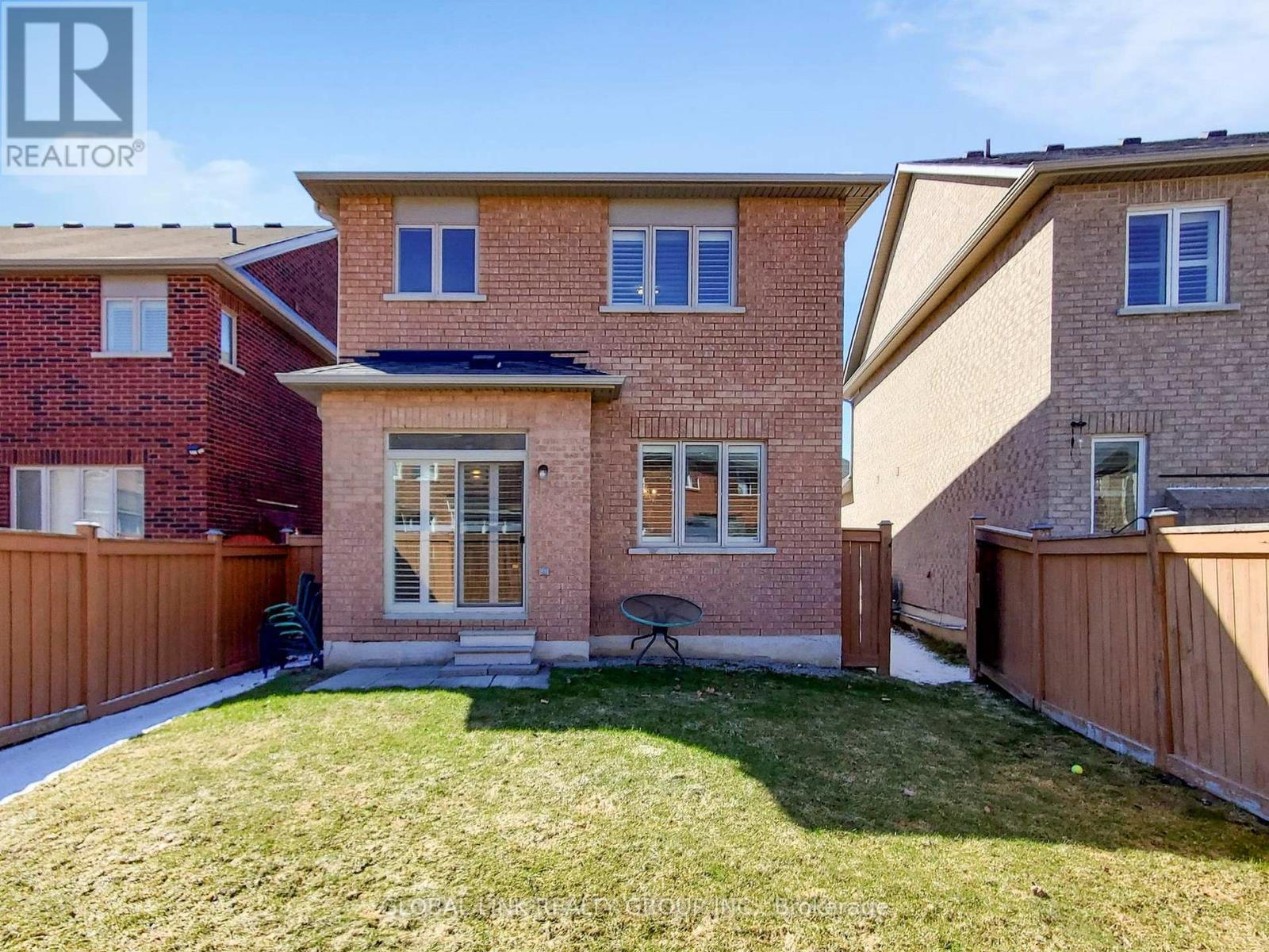 98 Wilf Morden Road, Whitchurch-Stouffville, Ontario  L4A 0K1 - Photo 43 - N12998740