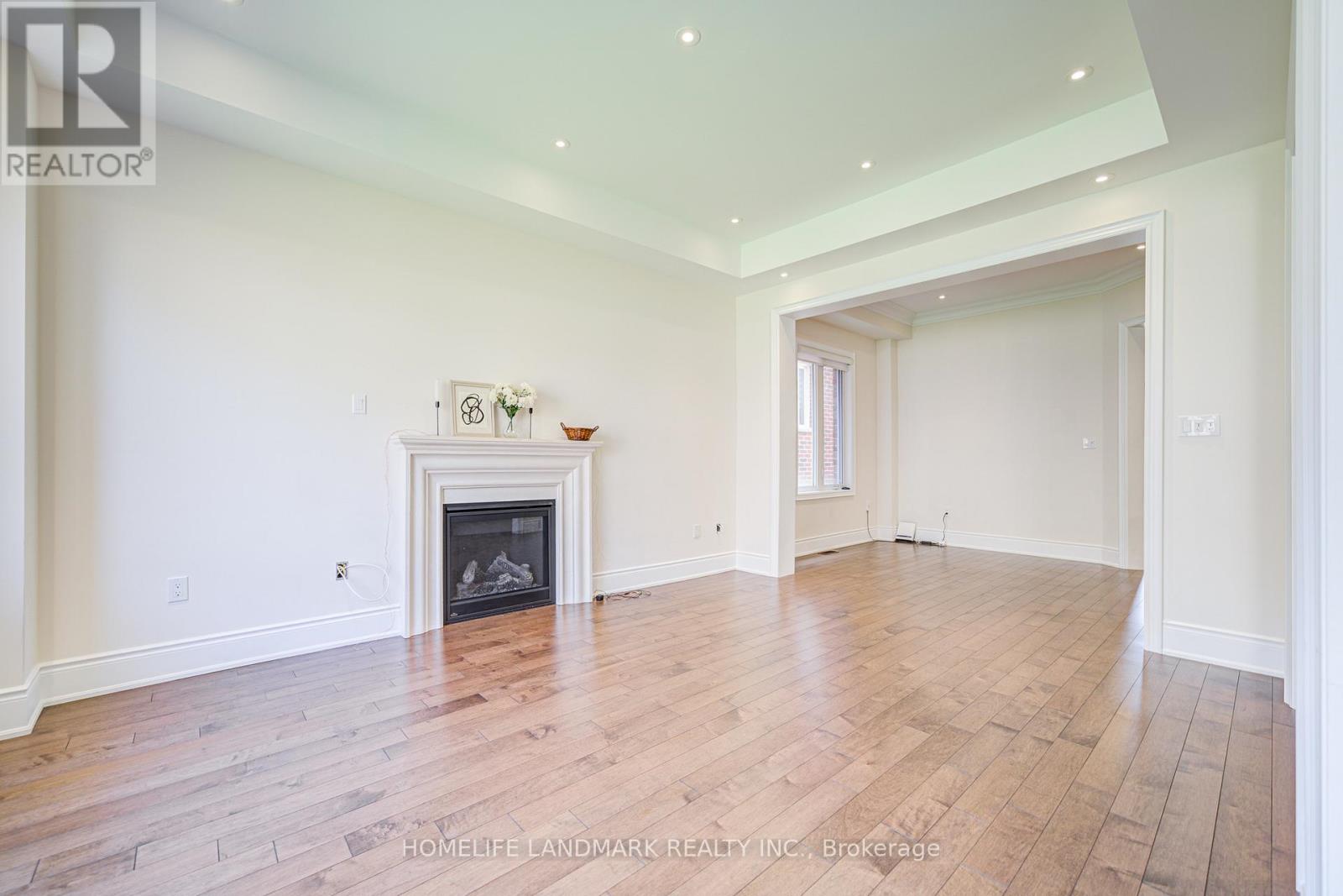 14 Love Court, Richmond Hill, Ontario  L4B 0G2 - Photo 7 - N12998762