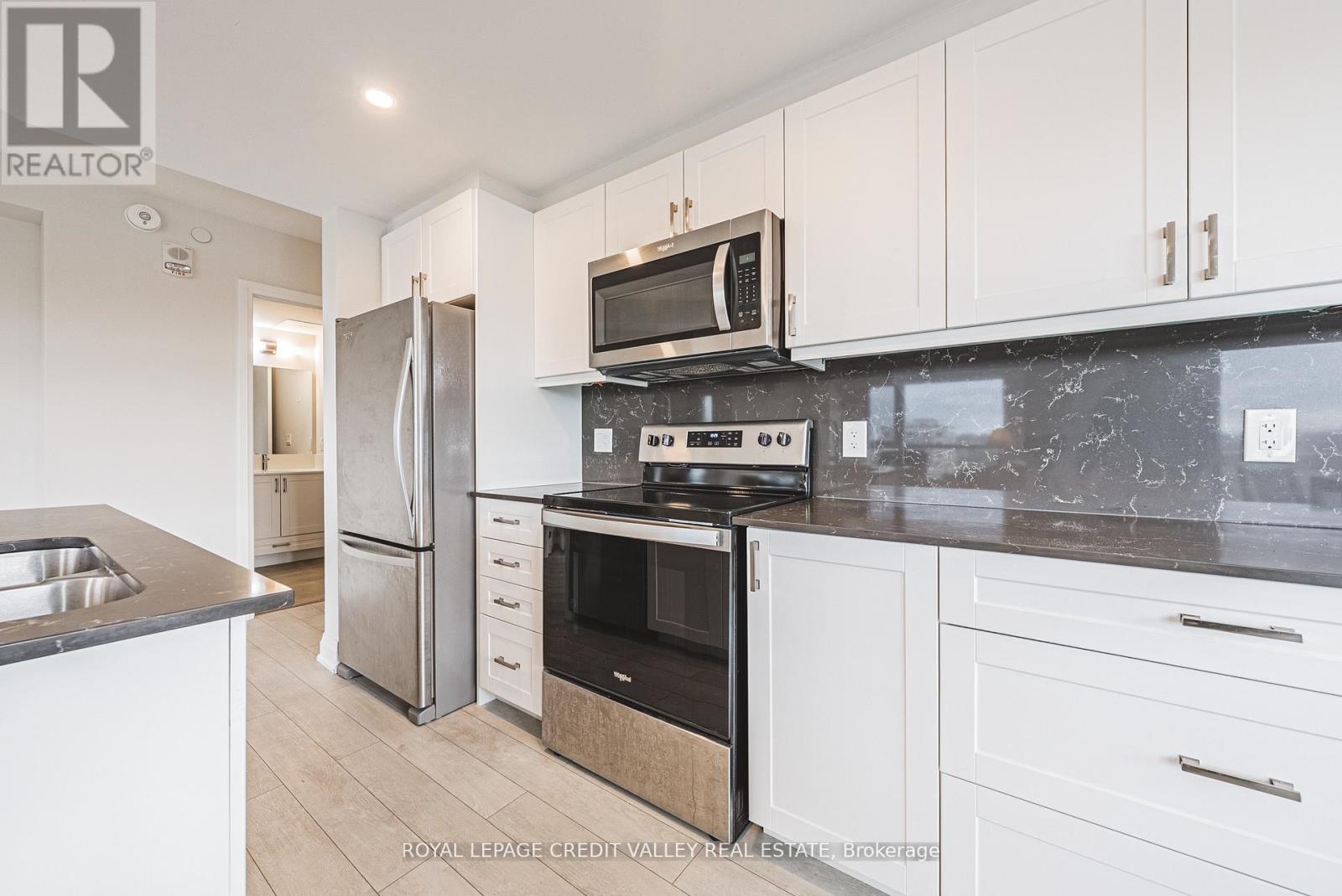 317 - 58 Lakeside Terrace, Barrie, Ontario L4M 0L5 - Photo 12 - S12998788