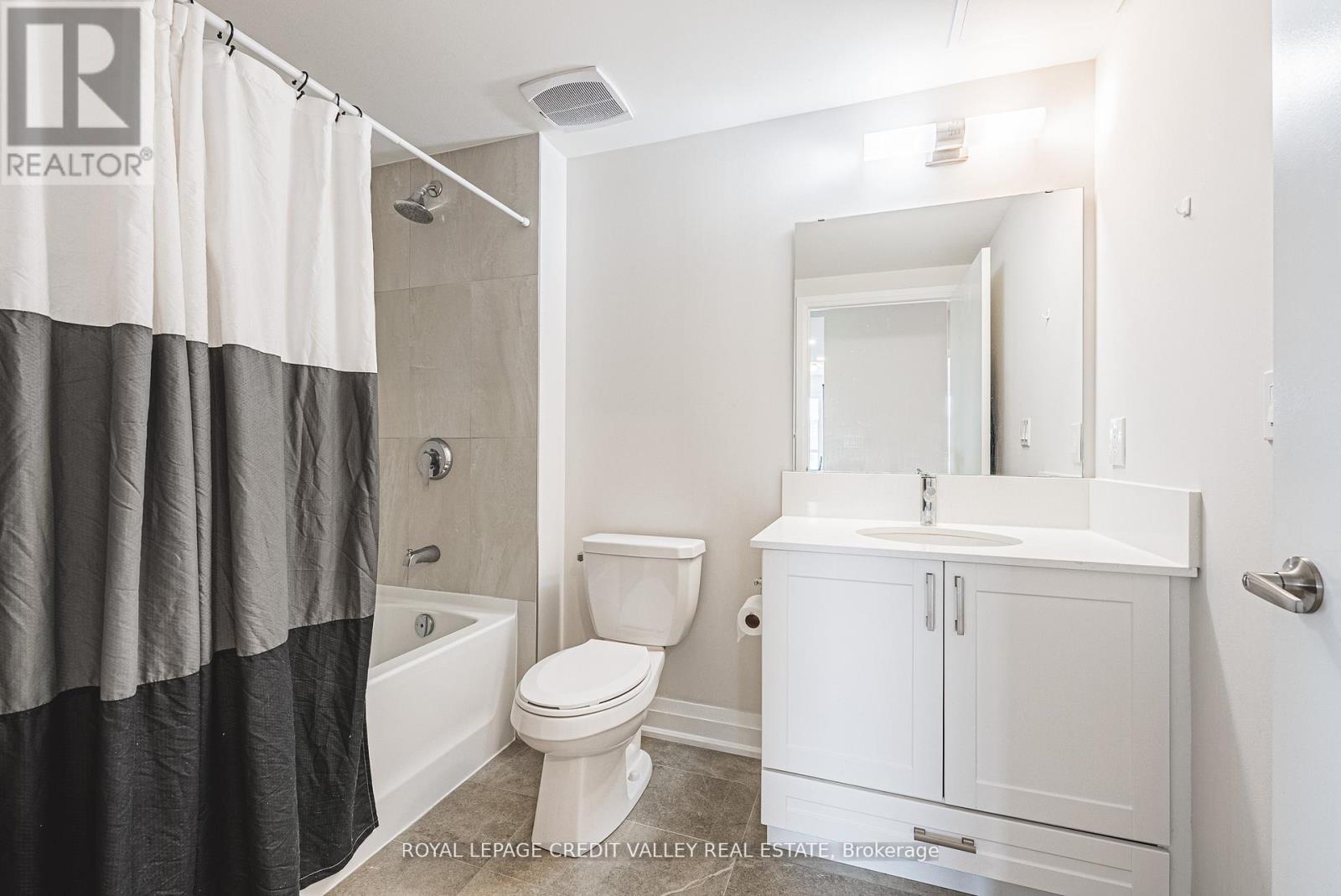 317 - 58 Lakeside Terrace, Barrie, Ontario L4M 0L5 - Photo 21 - S12998788